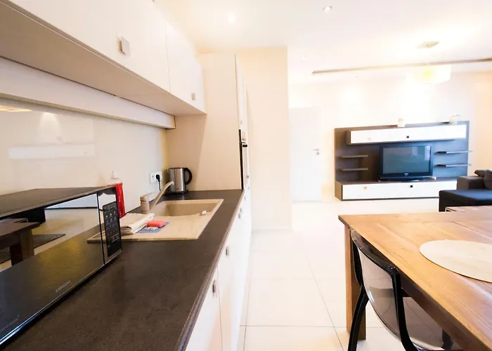 아파트먼트 4 유