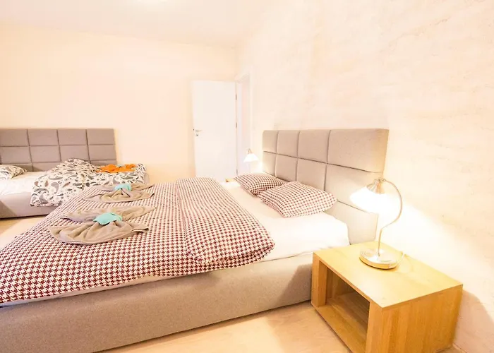 아파트먼트 4 유 아파트 *