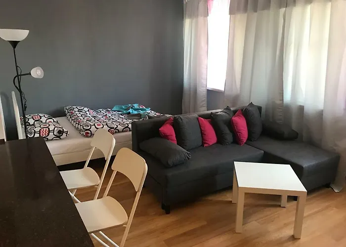 아파트먼트 4 유 *