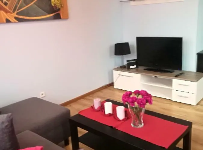 아파트먼트 4 유 아파트 *