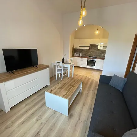 4 Apartament *